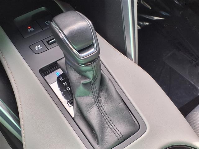 2021 Toyota Venza LE - Photo 13