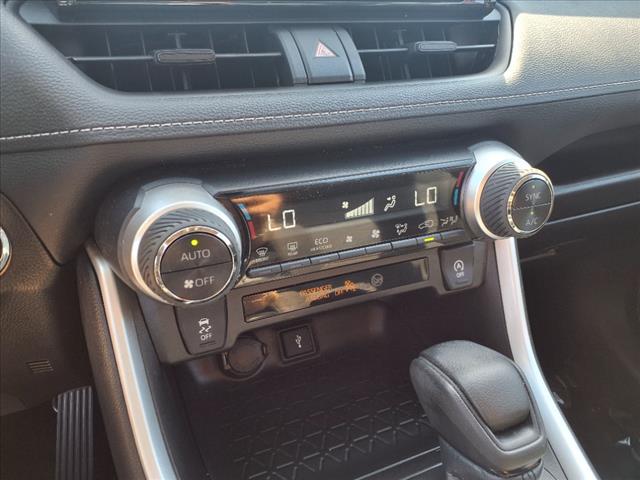 2022 Toyota RAV4 XLE - Photo 14