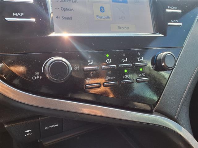 2019 Toyota Camry LE - Photo 14