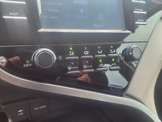2019 Toyota Camry LE - Photo 14