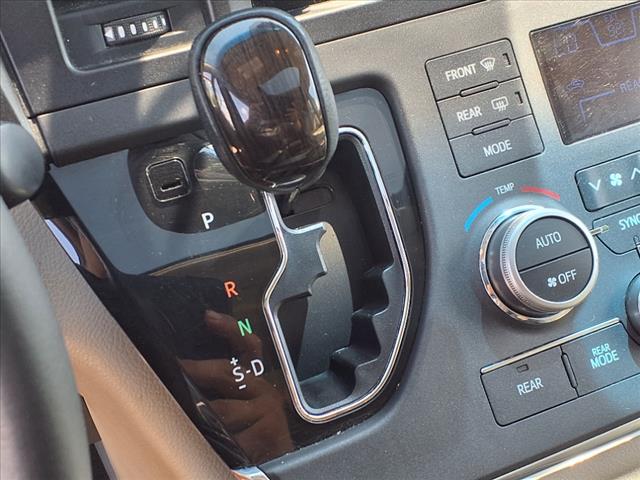 2016 Toyota Sienna L 7 Passenger - Photo 14