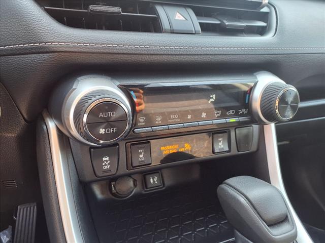 2019 Toyota RAV4 XLE - Photo 15