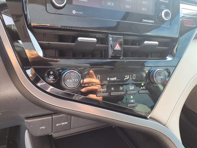 2022 Toyota Camry SE - Photo 15