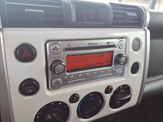 2014 Toyota FJ Cruiser Base - Photo 15