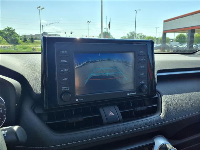 2022 Toyota RAV4 XLE - Photo 16