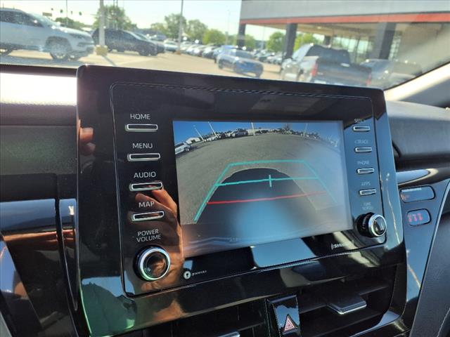 2022 Toyota Camry SE - Photo 16