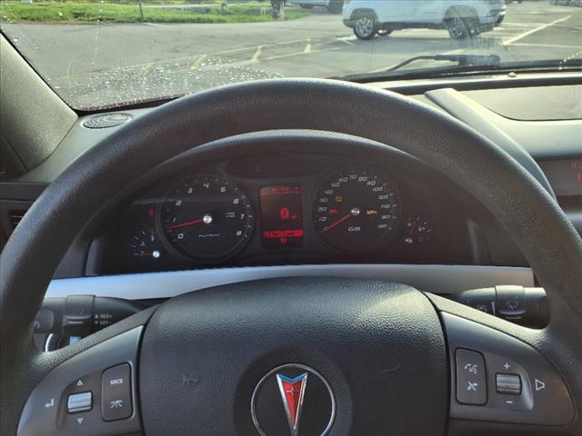 2009 Pontiac G8 Base - Photo 16