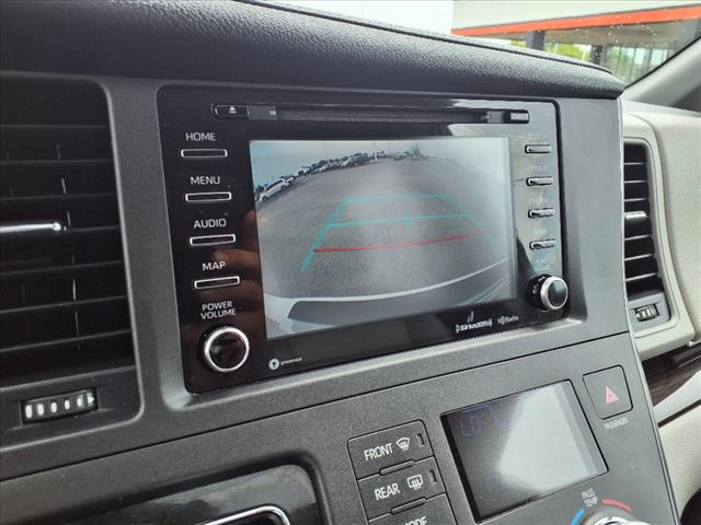 2018 Toyota Sienna XLE 7-Passenger - Photo 17