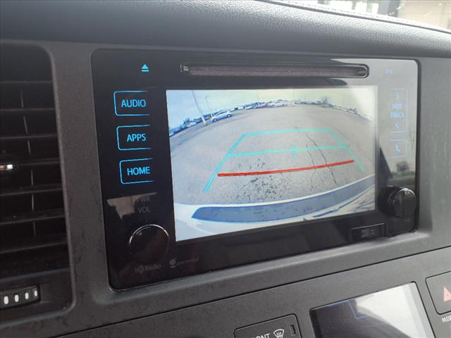 2015 Toyota Sienna XLE 8-Passenger - Photo 17