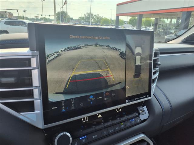 2024 Toyota Tundra Platinum - Photo 17