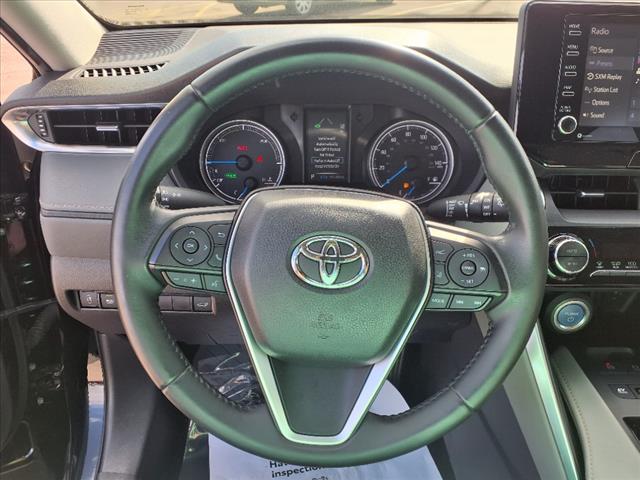 2021 Toyota Venza LE - Photo 17