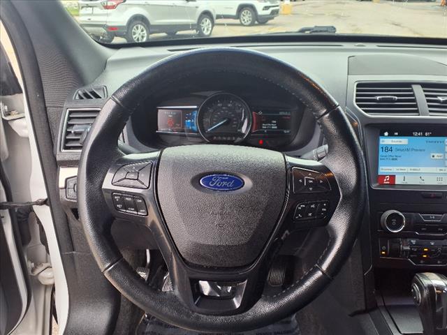 2018 Ford Explorer XLT - Photo 18