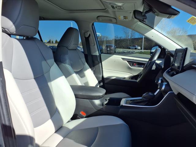 2022 Toyota RAV4 XLE Premium - Photo 18