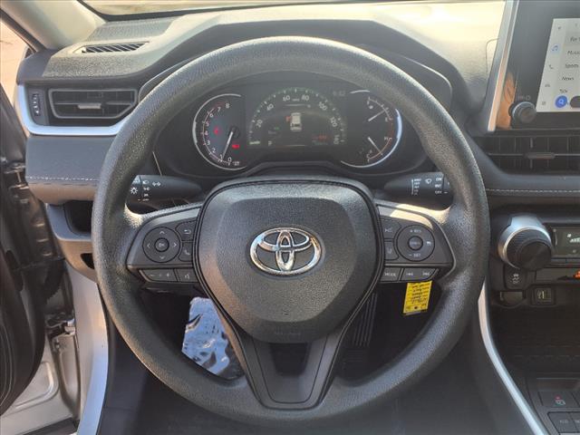 2024 Toyota RAV4 LE - Photo 18