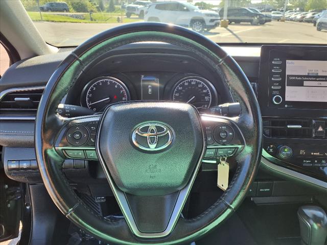 2022 Toyota Camry SE - Photo 18