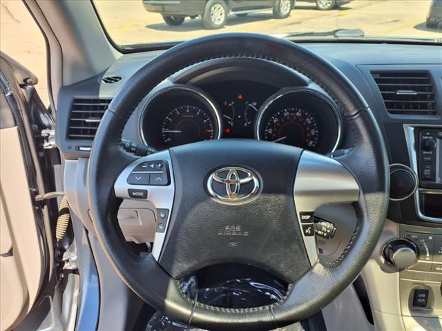 2013 Toyota Highlander SE - Photo 19
