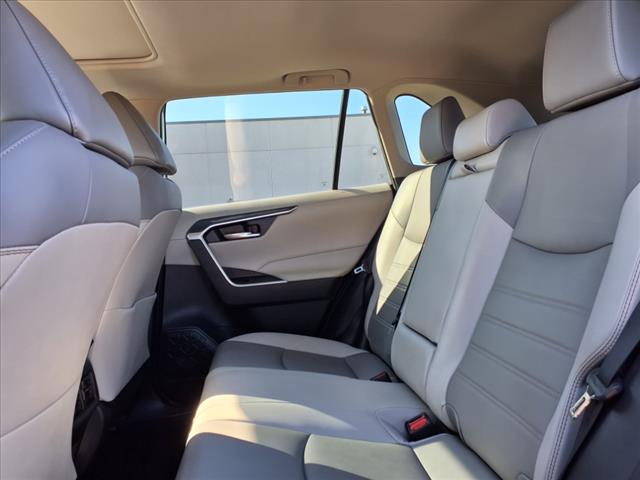 2022 Toyota RAV4 XLE Premium - Photo 24
