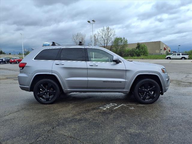 2015 Jeep Grand Cherokee Altitude - Photo 2