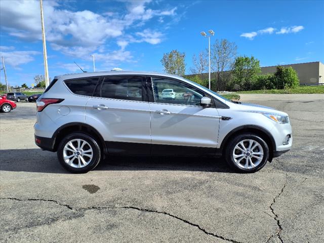 2017 Ford Escape SE - Photo 2