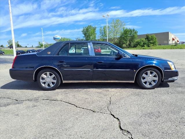 2007 Cadillac DTS Luxury I - Photo 2
