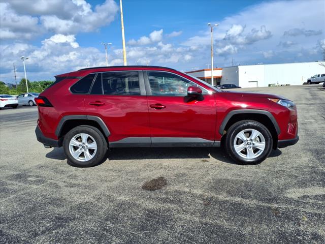 2021 Toyota RAV4 XLE - Photo 2