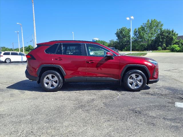 2022 Toyota RAV4 XLE - Photo 2