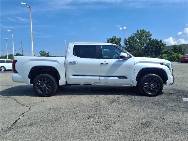 2024 Toyota Tundra Platinum - Photo 2