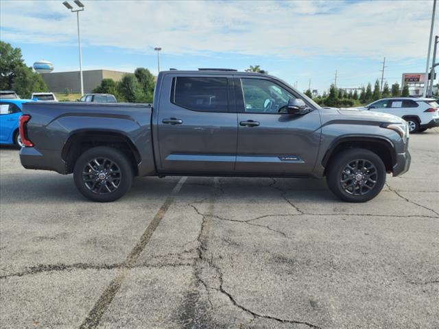2023 Toyota Tundra Platinum HV - Photo 2