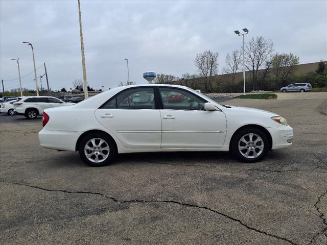 2004 Toyota Camry  - Photo 2