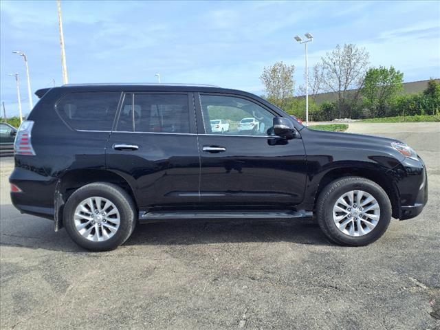 2021 Lexus GX 460 Base - Photo 2
