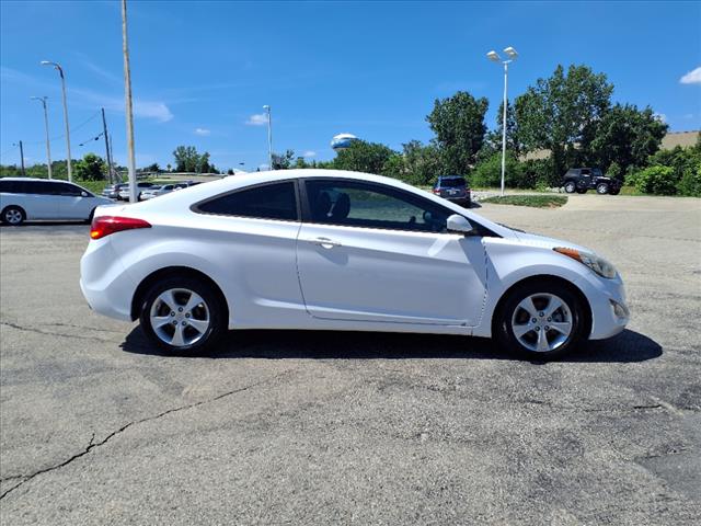 2013 Hyundai ELANTRA Coupe GS - Photo 2