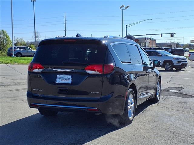 2020 Chrysler Pacifica Limited - Photo 3