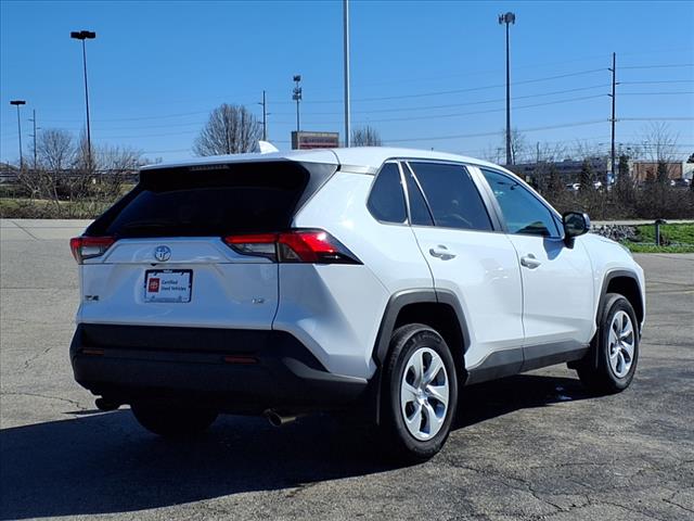 2022 Toyota RAV4 LE - Photo 3