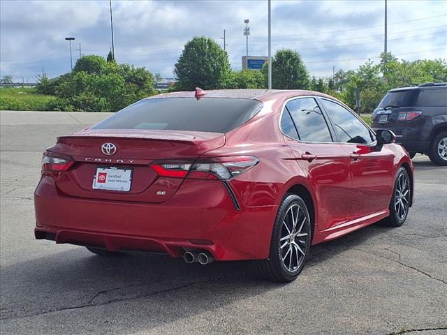 2022 Toyota Camry SE - Photo 3