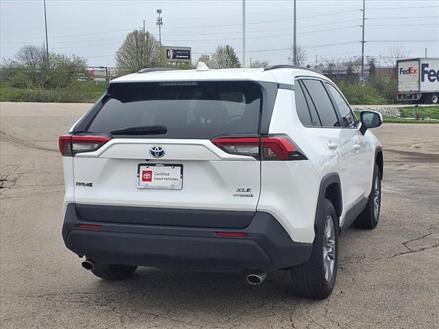 2022 Toyota RAV4 Hybrid XLE - Photo 3
