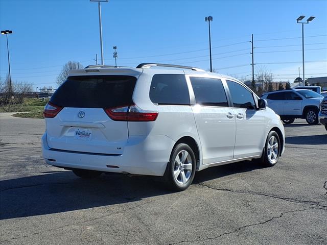 2016 Toyota Sienna L 7 Passenger - Photo 3