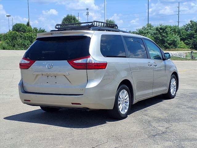 2016 Toyota Sienna L 7 Passenger - Photo 3