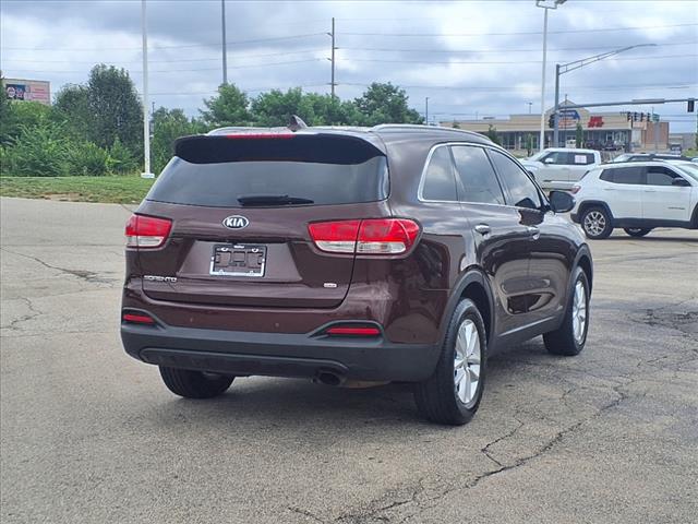2017 Kia Sorento LX - Photo 3