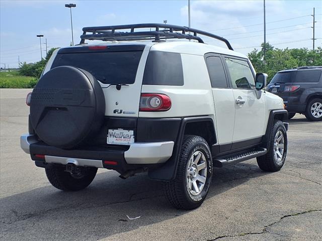 2014 Toyota FJ Cruiser Base - Photo 3