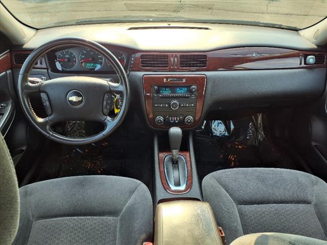 2010 Chevrolet Impala LT - Photo 4
