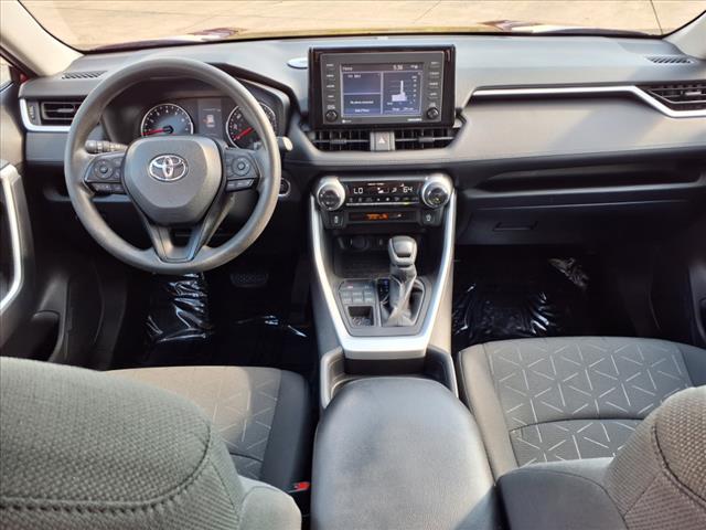 2021 Toyota RAV4 XLE - Photo 4