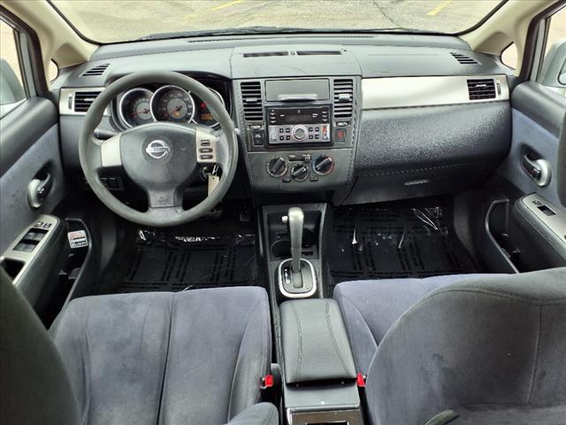 2008 Nissan Versa  - Photo 4