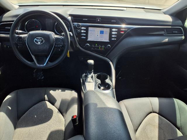 2019 Toyota Camry LE - Photo 4
