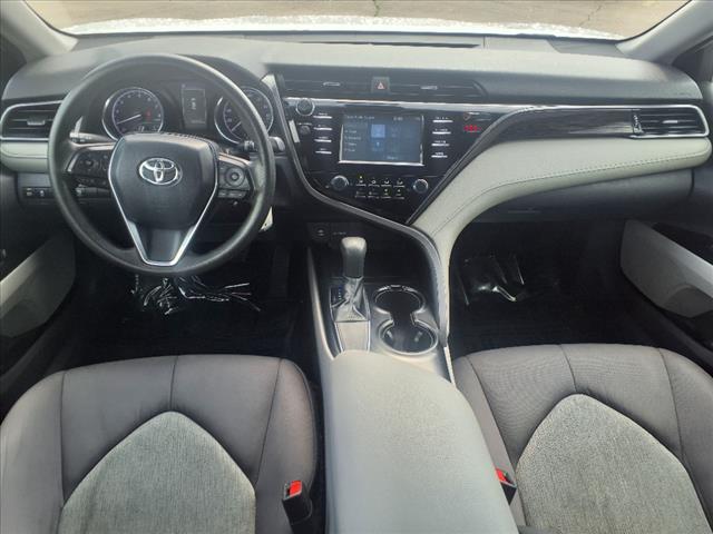 2019 Toyota Camry LE - Photo 4