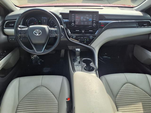 2022 Toyota Camry SE - Photo 4