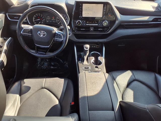 2021 Toyota Highlander XLE - Photo 4