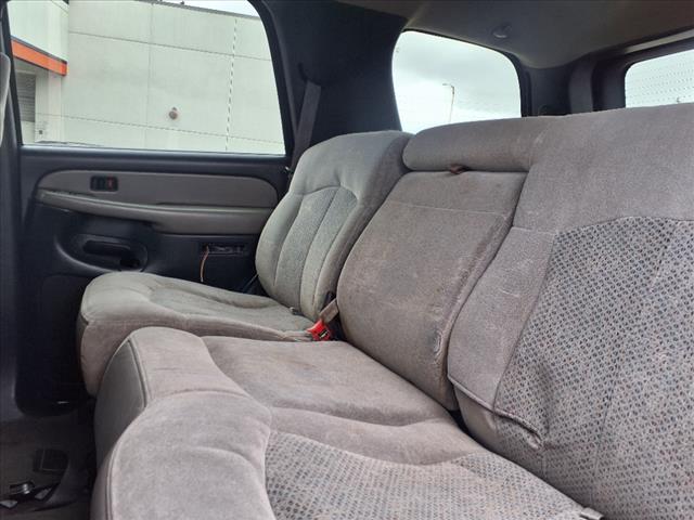 2001 Chevrolet Tahoe LS - Photo 5