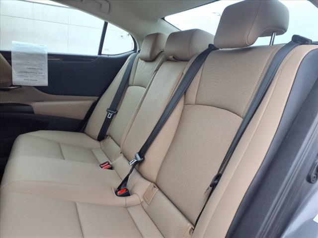 2019 Lexus ES 350 Base - Photo 5