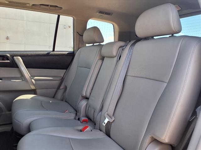 2013 Toyota Highlander SE - Photo 5