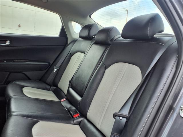 2019 Kia Optima EX - Photo 5